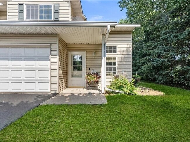 158 Bridgewater Trail, Hudson, WI 54016 - photo 2