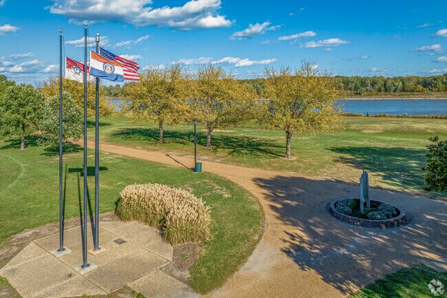 Downtown Old St. Charles features Fountain Lakes Park, which is a great recreational area.