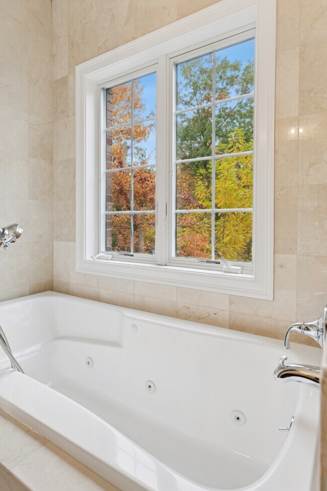 9 Bagnall Ave, Saugus, MA 01906 - photo 6