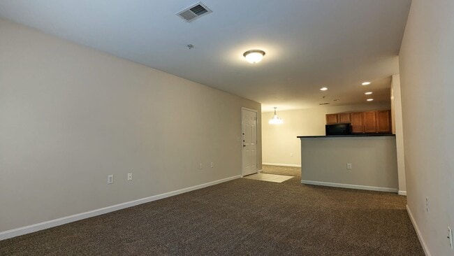 3710 Cotswold Ave unit Cotswold Park Condo, Greensboro, NC 27410 - photo 7
