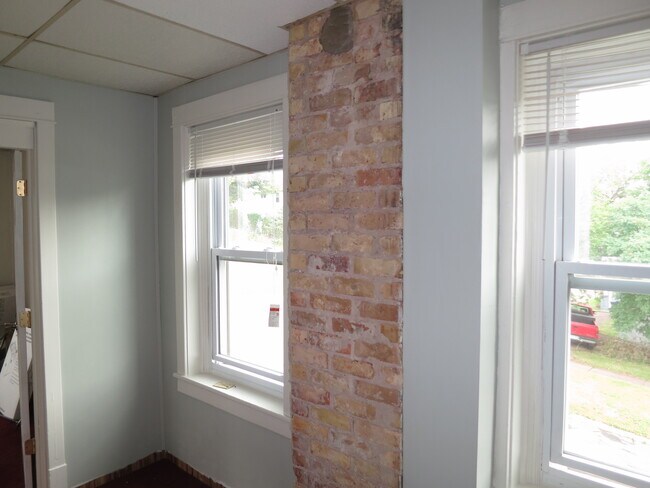 432 E 7th St unit 2, Duluth, MN 55805 - photo 4