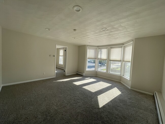 4359 Lake Ave unit 4361 Lake Ave. - Uni, Rochester, NY 14612 - photo 4