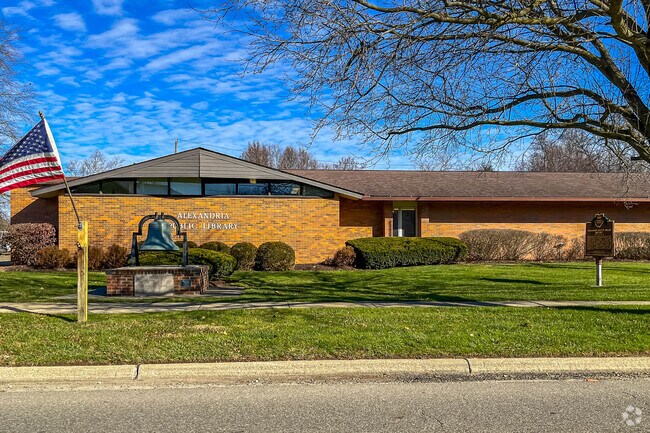 Browse thousands of titles at the Public Library in St. Albans.