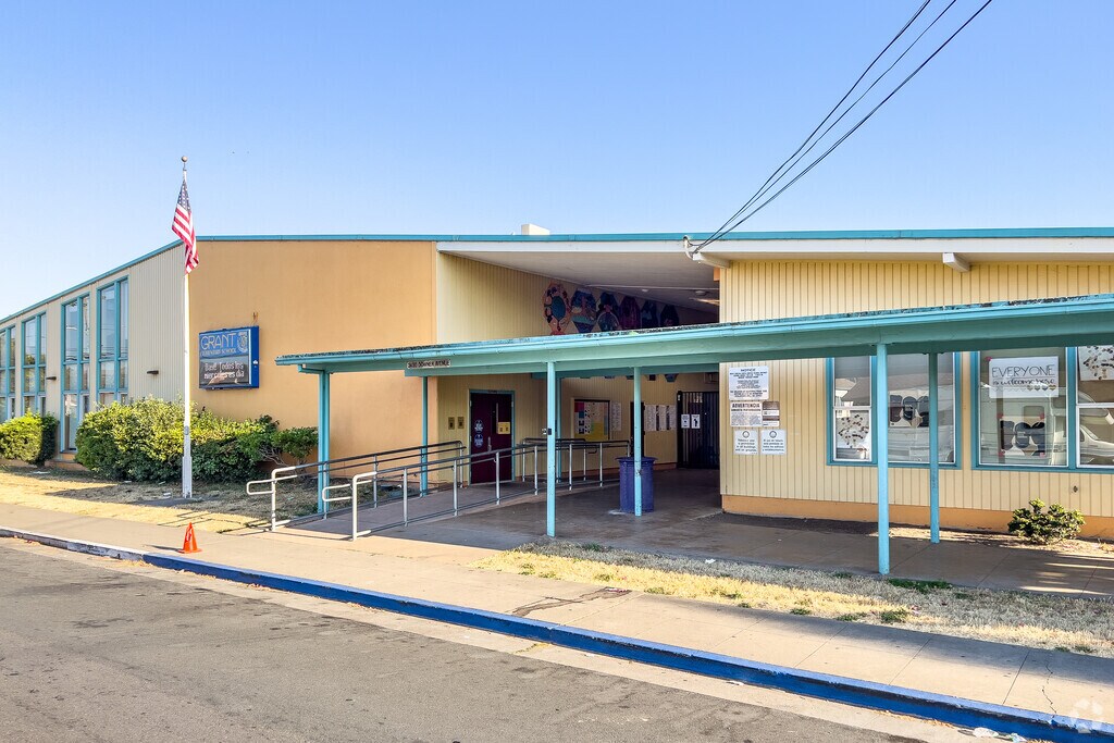 Grant Elementary School is a mid-century gem.