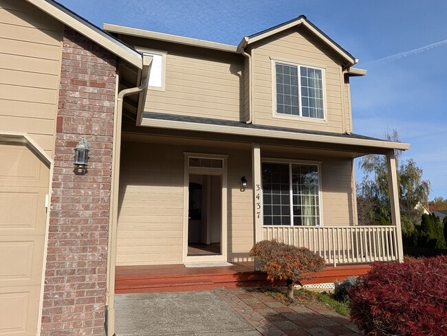 3437 SW 2nd St, Gresham, OR 97030 - photo 2