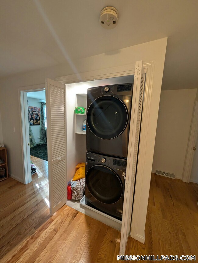 45 Fort Ave, Roxbury, MA 02119 - photo 7