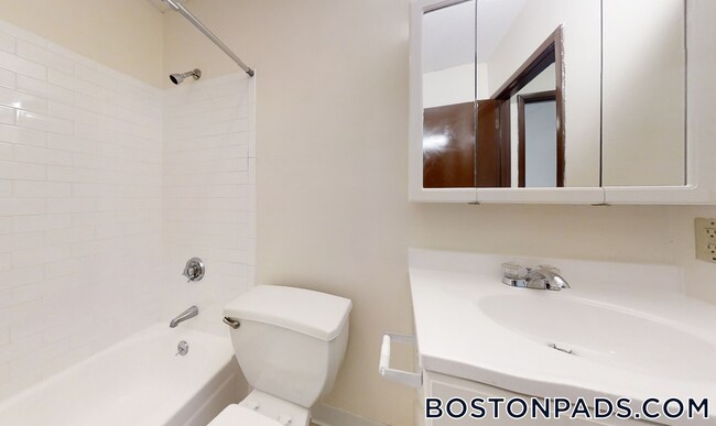 384 Sunderland Rd unit 25, Worcester, MA 01604 - photo 6