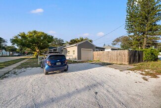 625 35th St N Unit 2, Saint Petersburg, FL 33713