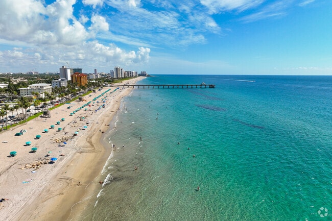The famous Deerfield Beach Pier is a perfect place to do fishing.