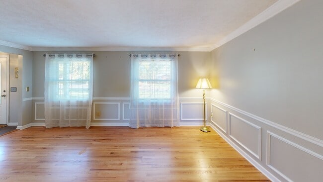 1537 King Charles Dr, Pittsburgh, PA 15237 - photo 3