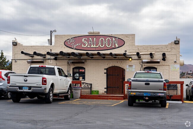The Old Tyme Saloon is one of the closest options for late night activity in Virginia Foothills.