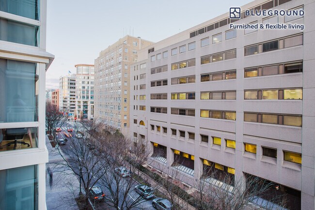 2221 I St NW unit FL6-ID985, Washington, DC 20037 - photo 7