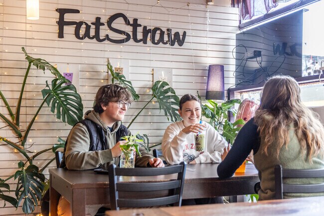 Enjoy an afternoon bubble tea at Fat Straw.