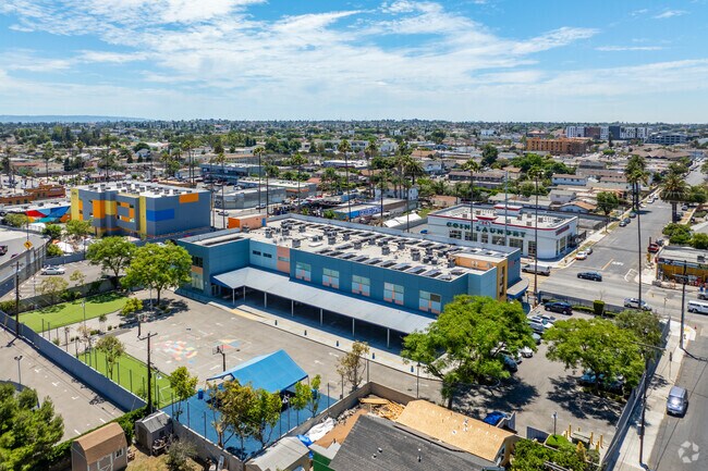KIPP Empower Academy offers extended school days and enrichment activities.