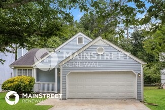 661 Woodcrest Manor Dr, Stone Mountain, GA 30083