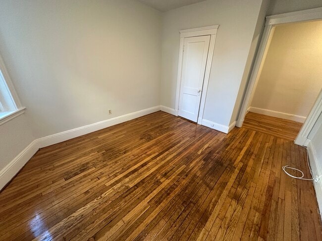 34 Worthington St unit 4, Boston, MA 02120 - photo 4