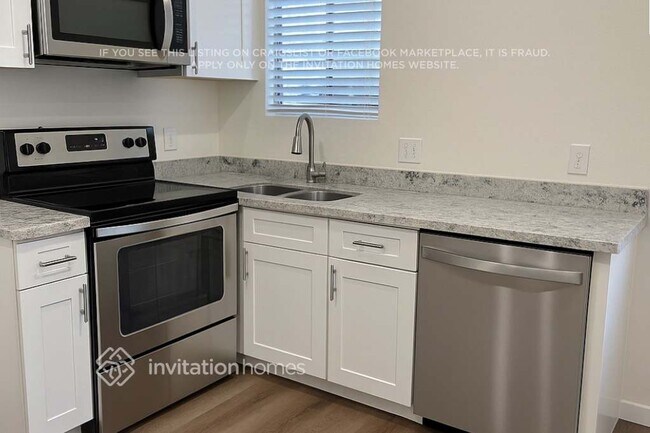 921 S Val Vista Dr, Mesa, AZ 85204 - photo 6