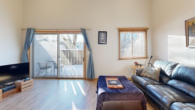 998 120th Ln NW, Coon Rapids, MN 55448 - photo 2