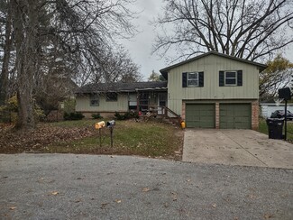 1394 Carriage Hill Dr SE, Kentwood, MI 49508