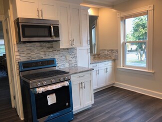 26 Tyndall Ave, Providence, RI 02908