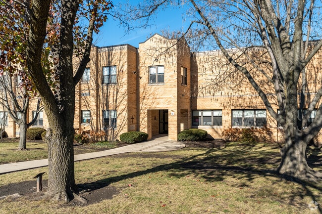 Saint Paul Lutheran School enrolls 164 students.