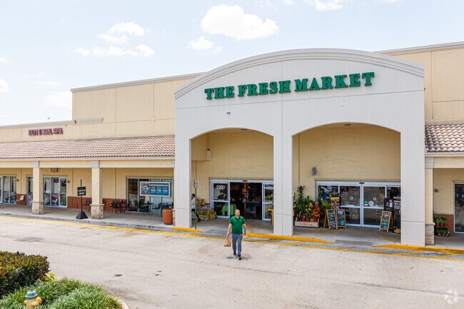 Flamingo Falls shopping center hosts The Fresh Market in Pembroke Falls.
