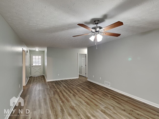 3114 Rock Pine Ct, Snellville, GA 30078 - photo 7