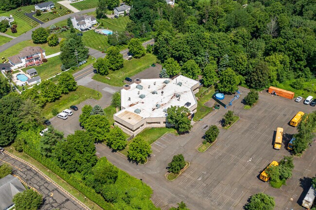 Bais Chinuch L'Bonois educates approximately a total of 154 students in an academic year.