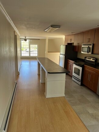 320 Ridge Rd Unit B, Lisbon, ME 04252
