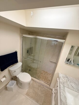 125 S Ocean Ave Unit 204, Palm Beach Shores, FL 33404