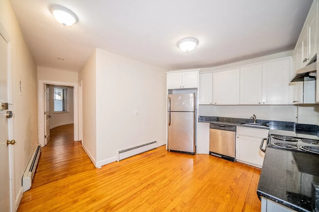 1728 Beacon St unit 1, Brookline, MA 02445 - photo 4