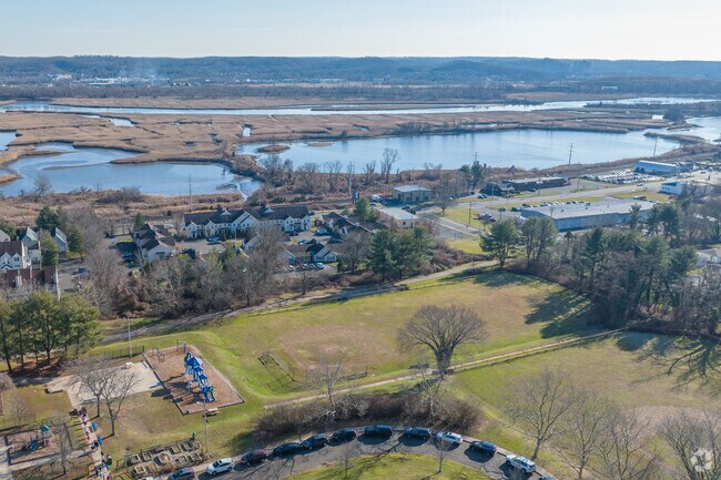 Find Ridge Hill School at 120 Carew Rd, Hamden, CT 06517.