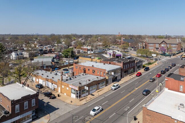 Princeton Heights is a largely residential neighborhood surrounded by endless amenities.