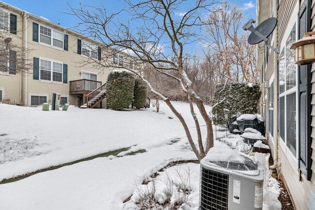 573 Telluride Dr, Gilberts, IL 60136 - photo 3