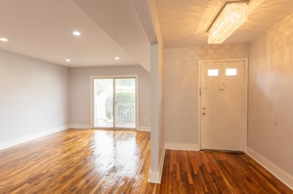 1903 Country Ln Unit 2207, Ewing Township, NJ 08628