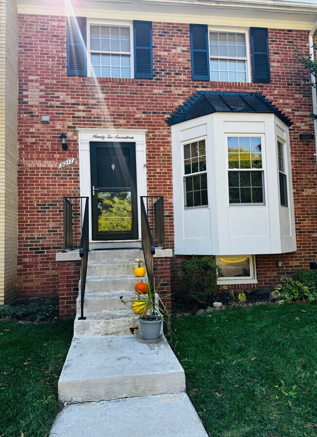 9217 Burke Rd, Burke, VA 22015