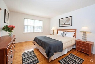 1 Reler Ln, Somerset, NJ 08873