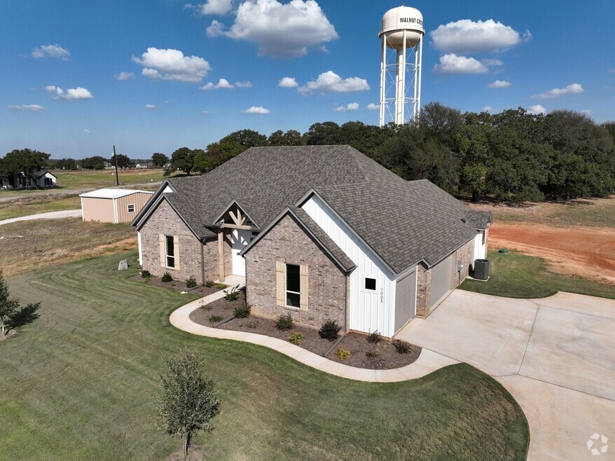 1005 Ronnie Ct, Springtown, TX 76082 - photo 2