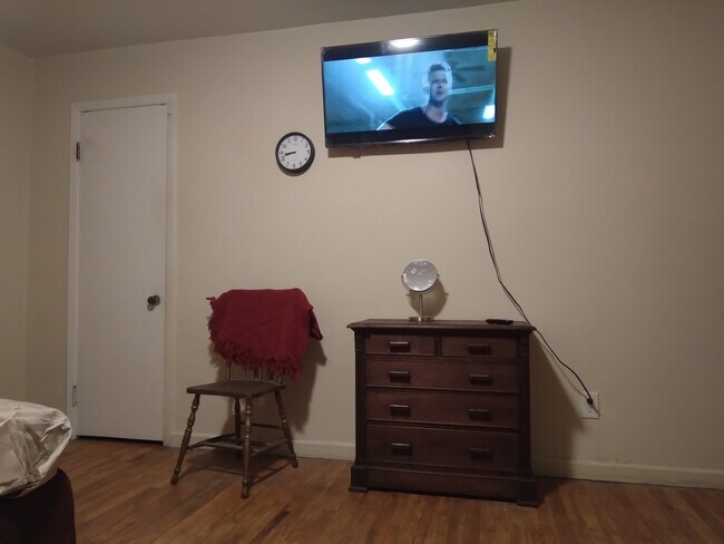 569 W Broadway, Monticello, NY 12701 - photo 5