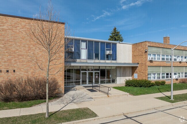 Students in the West Allis area can attend The Richardson School.