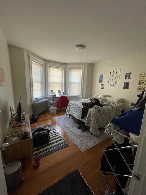 70 Queensberry St unit 16, Boston, MA 02215 - photo 1