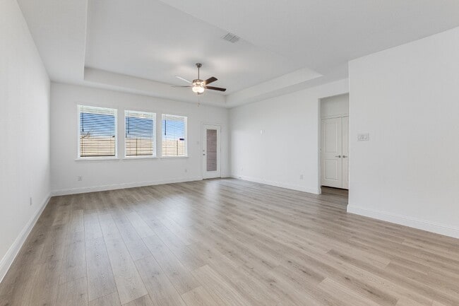 14909 Hierba Mora Dr, Haslet, TX 76052 - photo 2