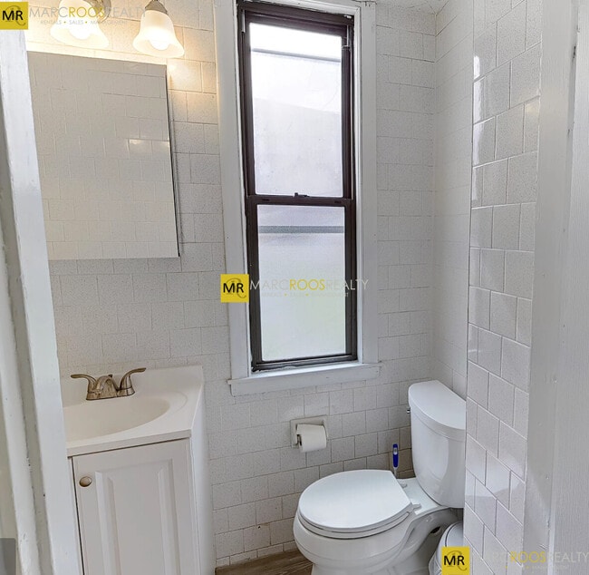 10 Saunders St, Allston, MA 02134 - photo 3