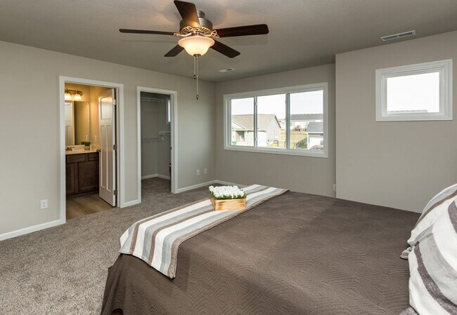 18218 Iltis Ln unit 36447997, Clive, IA 50325 - photo 7