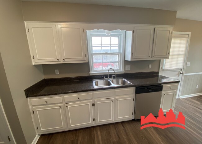 3428 Emerald St, Memphis, TN 38115 - photo 6