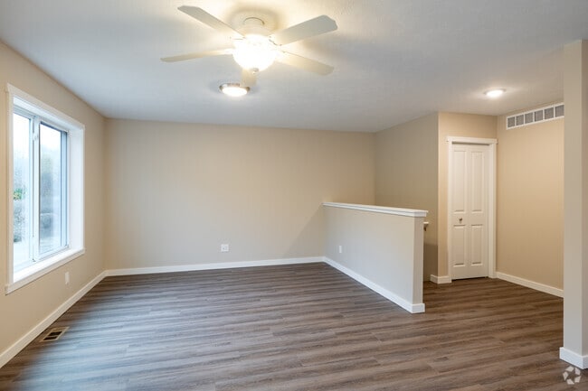 9085 Kingsfield Dr unit 38703607, Kingsley, MI 49649 - photo 5