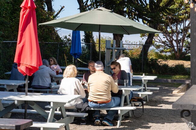 Enjoy outdoor dining at the Hidden Cafe just minute south of the Bayshore neighborhood.