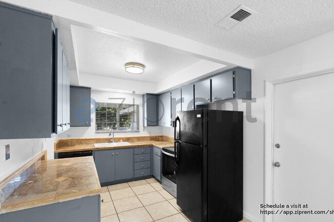 7708 Quinby Way, Sacramento, CA 95823 - photo 4