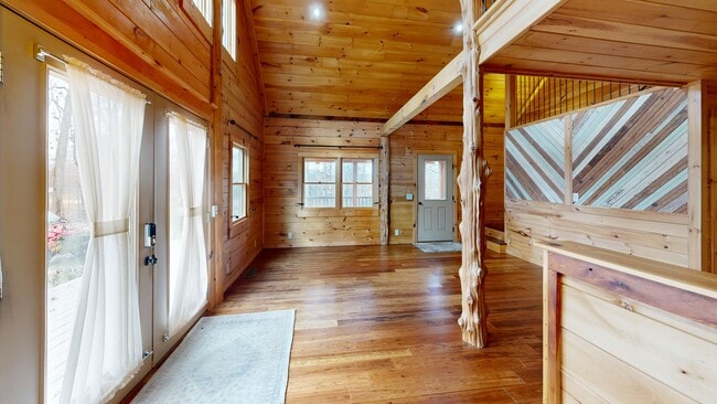 4947 Weaver Rd, Gainesville, GA 30507 - photo 3