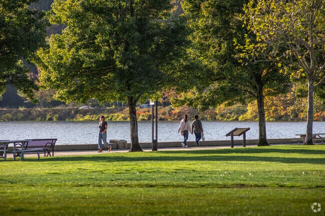 Enjoy an evening stroll around Capitol Lake near South Westside.